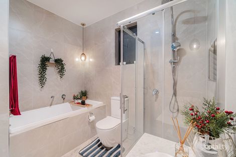 Property photo of 68 Scenery Drive Craigieburn VIC 3064