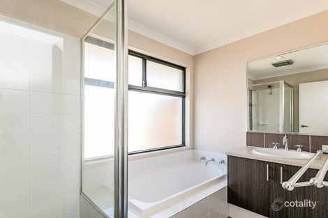 Property photo of 28 Karakin Terrace Ellenbrook WA 6069