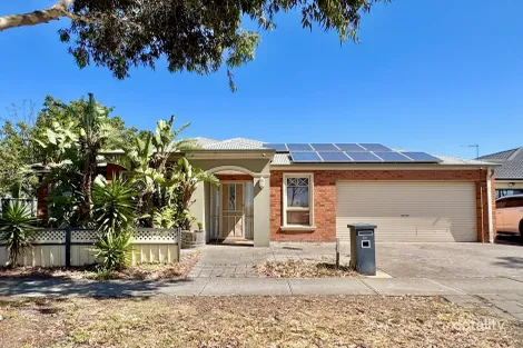 35 Manor Lakes Bvd, Manor Lakes, VIC 3024