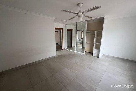 Property photo of 4 Hind Place Chipping Norton NSW 2170