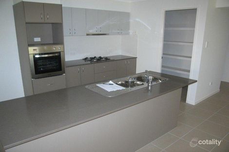 Property photo of 56 Highcrest Circuit Molendinar QLD 4214