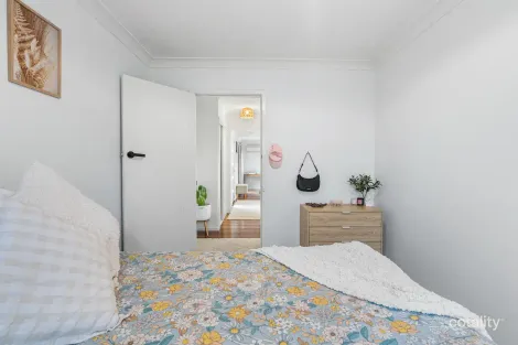 Property photo of 15 Landers Circle Rokeby TAS 7019