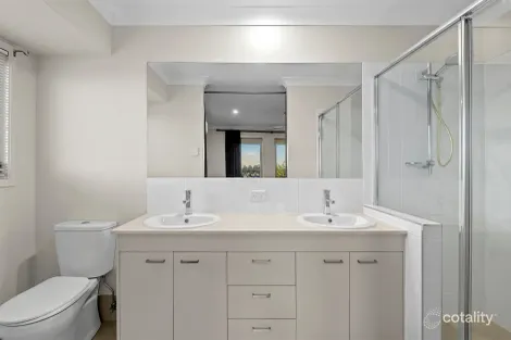 Property photo of 20 Aldritt Place Bridgeman Downs QLD 4035