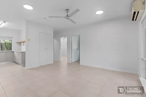 1/14 Bamboo St, Holloways Beach, QLD 4878