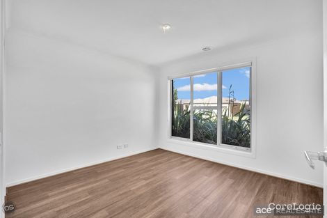 Property photo of 46 Fantail Crescent Williams Landing VIC 3027