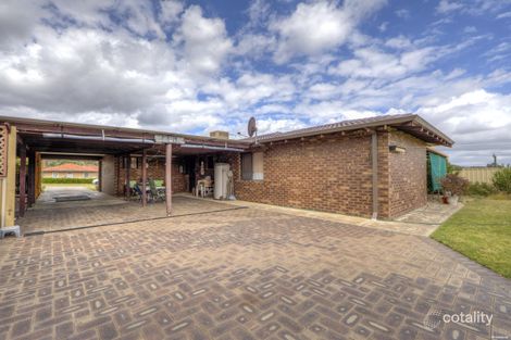 Property photo of 38 Chalfont Way Swan View WA 6056
