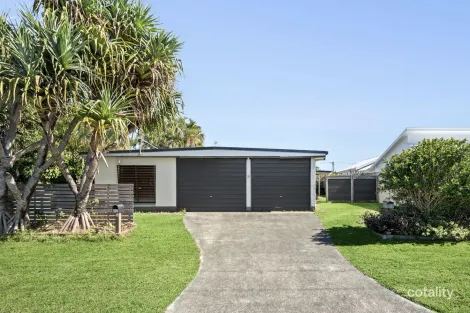 Property photo of 2/28 Saleng Crescent Warana QLD 4575