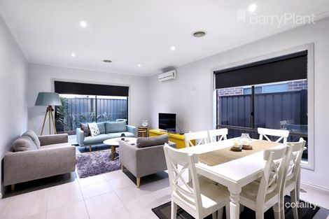 Property photo of 22 Rockwall Drive Craigieburn VIC 3064