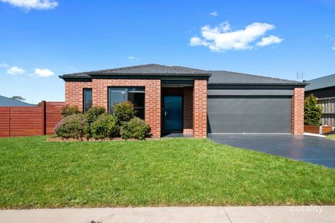 16 Flaxlily Ct, Bairnsdale, VIC 3875