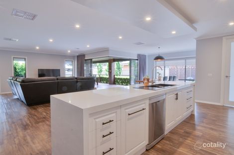 Property photo of 23 Weeks Road Ascot VIC 3551