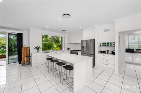 Property photo of 23 The Close Helensvale QLD 4212