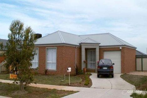 98 Dunvegan Dr, Kurunjang, VIC 3337