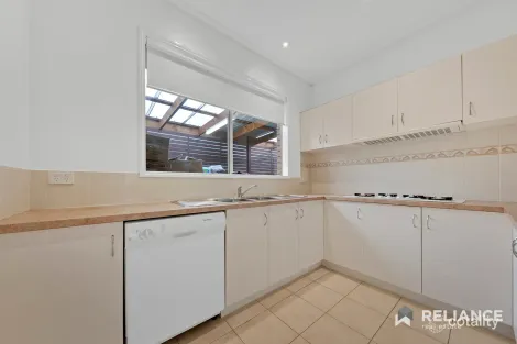 Property photo of 8 Thorpe Place Burnside VIC 3023