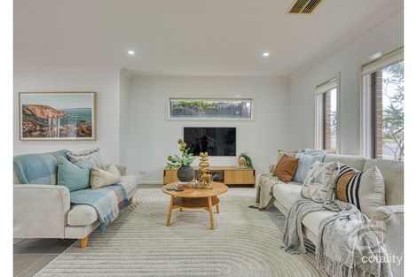 Property photo of 21 Atlantic Drive Pakenham VIC 3810
