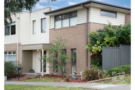 21 Atlantic Dr, Pakenham, VIC 3810