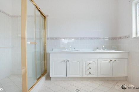 Property photo of 63 Edinburgh Road Benowa QLD 4217