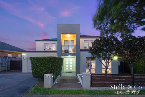 15 Rainford St, Stanhope Gardens, NSW 2768