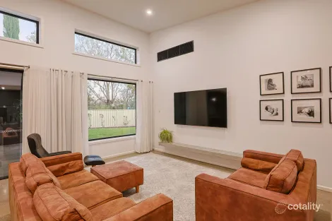 Property photo of 6 Windsor Court Irymple VIC 3498