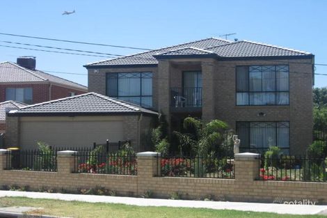 12 Barina Rd, Oak Park, VIC 3046