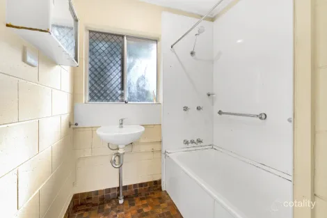 Property photo of 102 Murray Street Manoora QLD 4870
