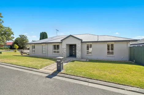 5 Robb St, Encounter Bay, SA 5211