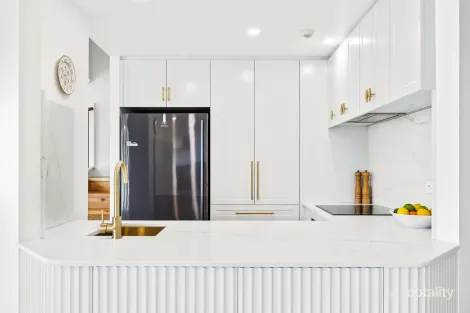 Property photo of 27/16 Patrick Lane Toowong QLD 4066