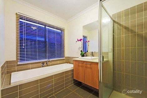 Property photo of 25 Cottesloe Boulevard Tarneit VIC 3029