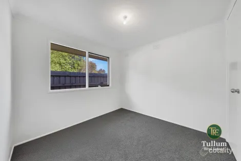Property photo of 15 Albert Street Moe VIC 3825