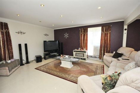 Property photo of 140 Ripplebrook Drive Broadmeadows VIC 3047