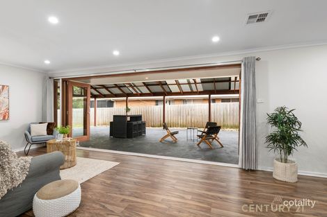 Property photo of 15 McNamara Court Pakenham VIC 3810