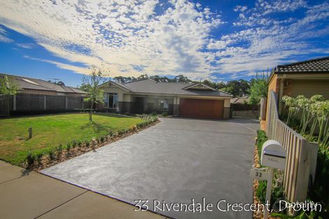 Property photo of 33 Rivendale Crescent Drouin VIC 3818