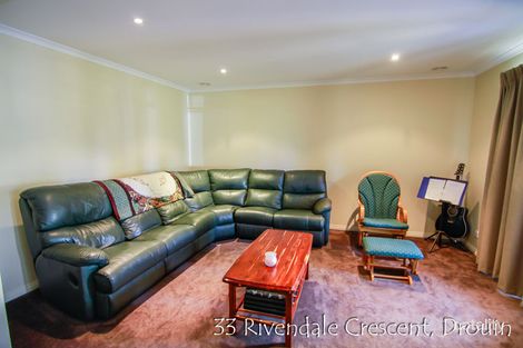 Property photo of 33 Rivendale Crescent Drouin VIC 3818
