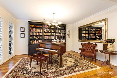 Property photo of 5 Oakleigh Crescent Ormond VIC 3204