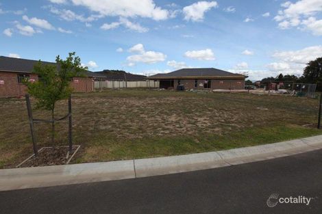 Property photo of 32 Hereford Way Picton NSW 2571