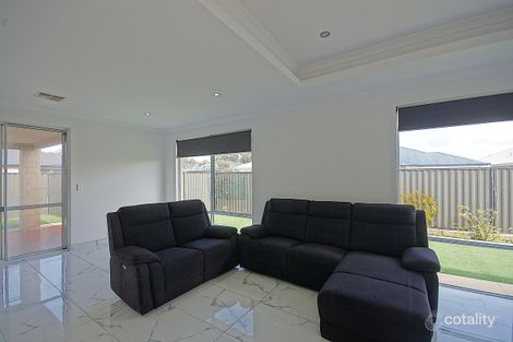 Property photo of 2 Bluegrass Street Treeby WA 6164