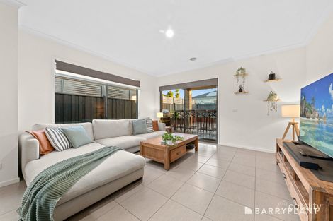 Property photo of 5 Weir Terrace Officer VIC 3809