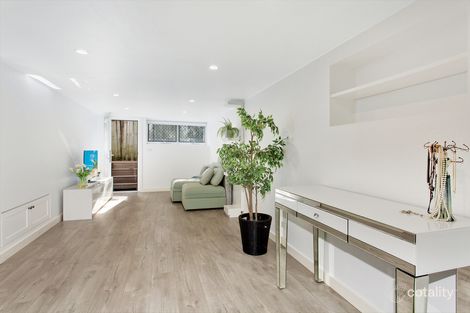 Property photo of 28 Hoddle Crescent Davidson NSW 2085