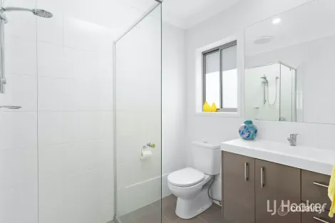 Property photo of 4 Dennis Street Thirlmere NSW 2572