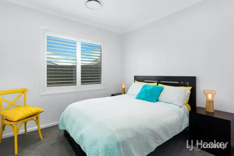Property photo of 4 Dennis Street Thirlmere NSW 2572