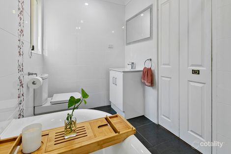 Property photo of 10 Mitford Road Happy Valley SA 5159