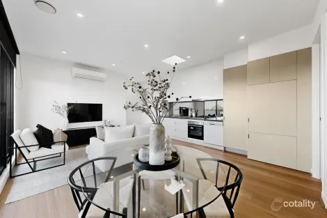 Property photo of 404/81 Warrigal Road Mentone VIC 3194