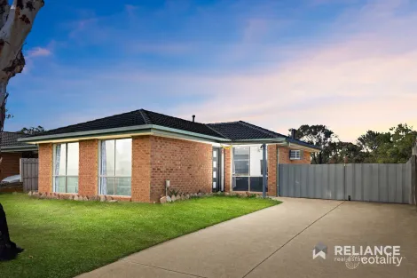 Property photo of 15 Marlo Square Wyndham Vale VIC 3024