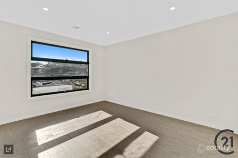 Property photo of 124A Circle Drive South Cranbourne VIC 3977