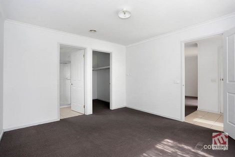 Property photo of 5 Breamlea Way Cranbourne West VIC 3977