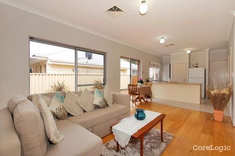 Property photo of 2 Cowan Street Alfred Cove WA 6154