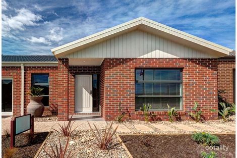 Property photo of 9 Riverview Drive Werribee VIC 3030