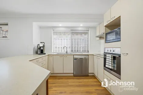 Property photo of 34 Solandra Street Wynnum West QLD 4178