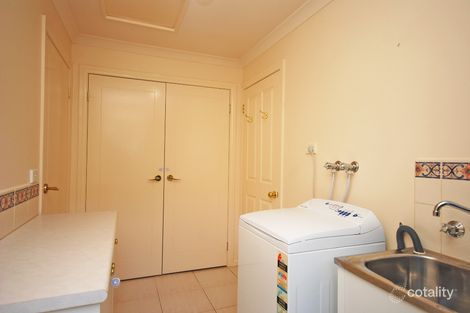 Property photo of 46 St Andrews Place Lake Gardens VIC 3355