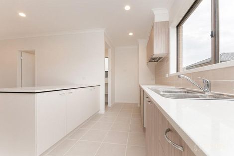Property photo of 82 Bluebell Drive Craigieburn VIC 3064