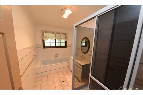 Property photo of 39 Wagtail Drive Regency Downs QLD 4341